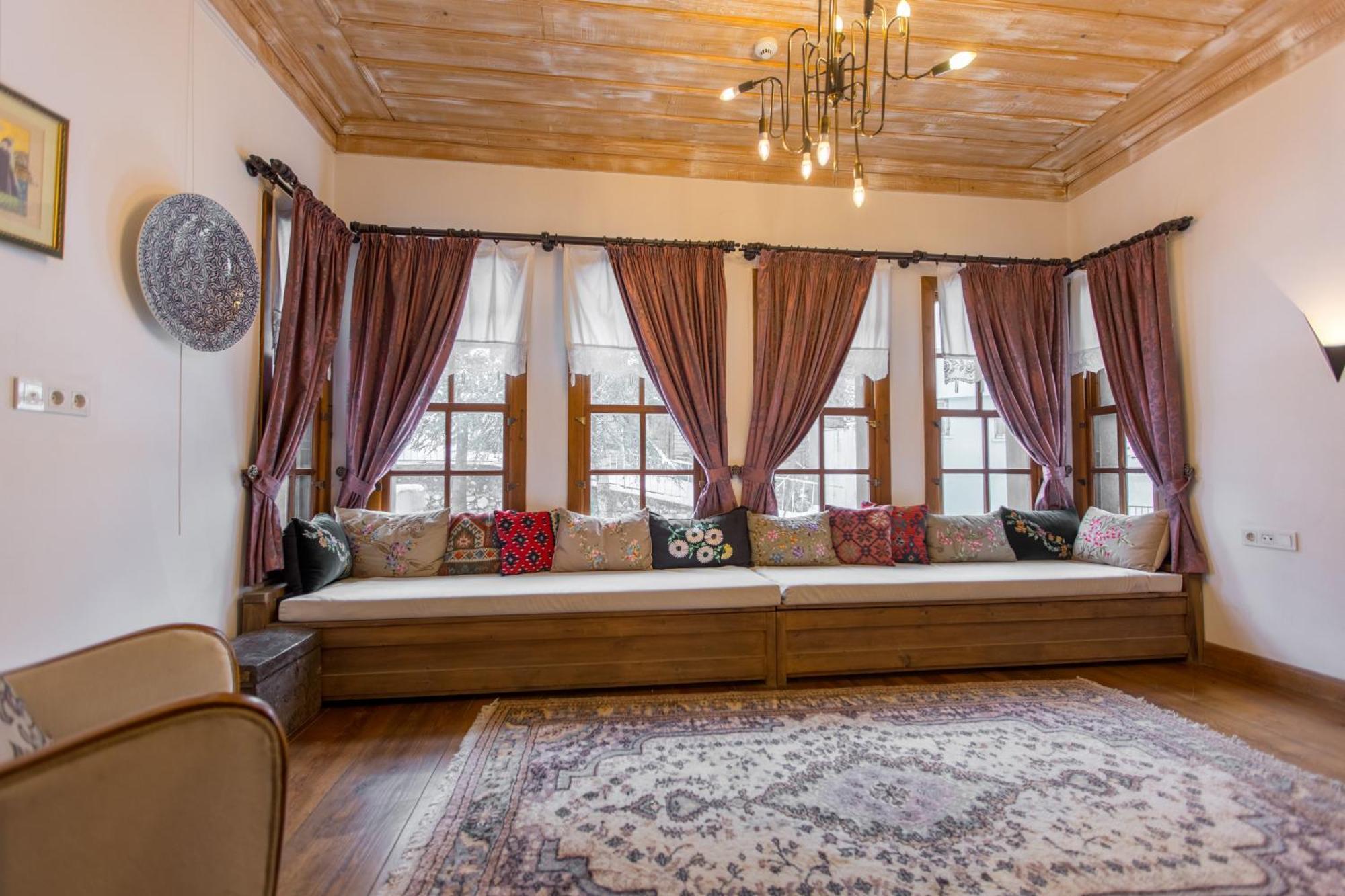 Isparta Historical Mansion Eskiciler Konagi - Cittaslow Egirdir Ngoại thất bức ảnh