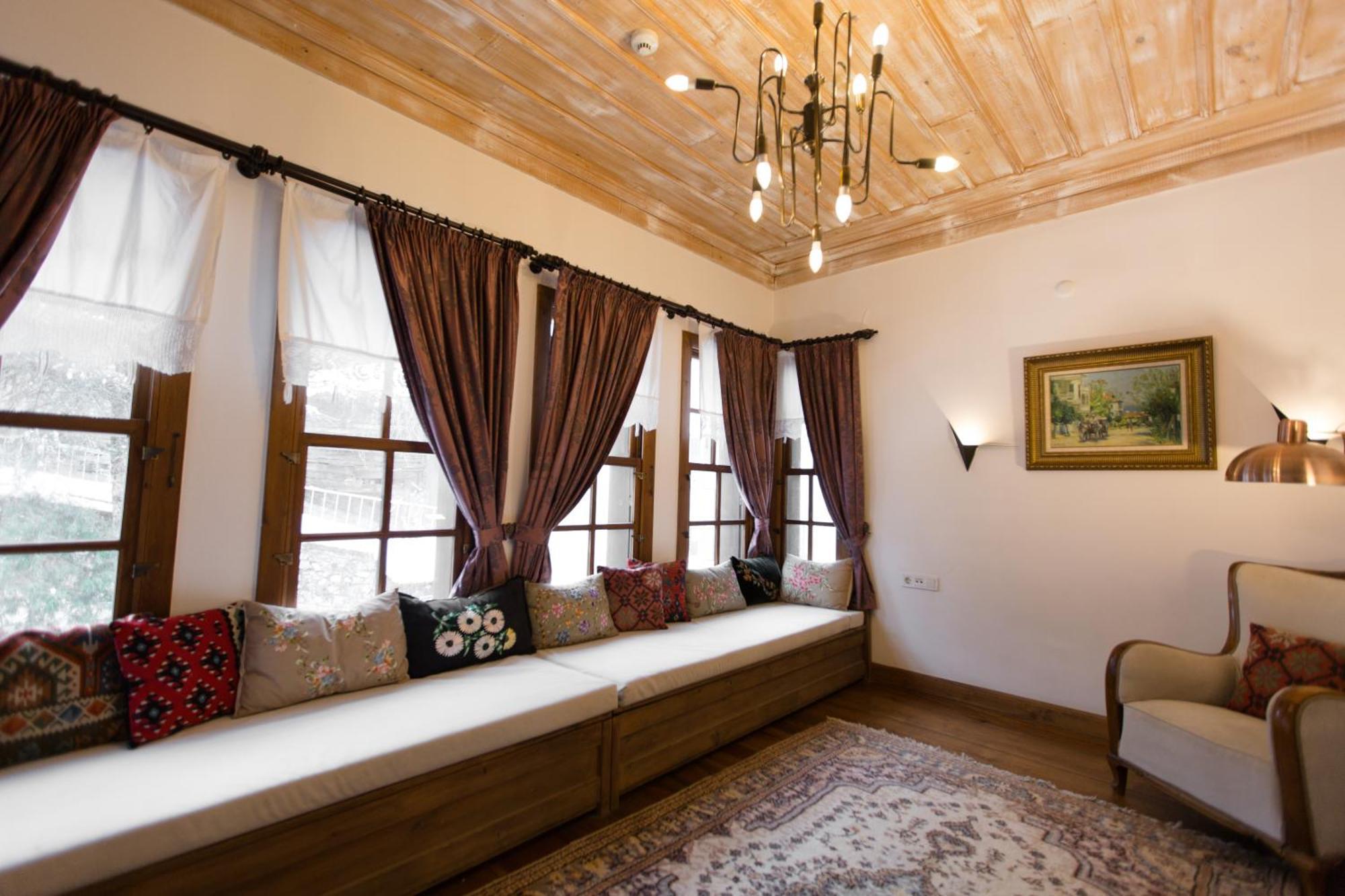 Isparta Historical Mansion Eskiciler Konagi - Cittaslow Egirdir Ngoại thất bức ảnh