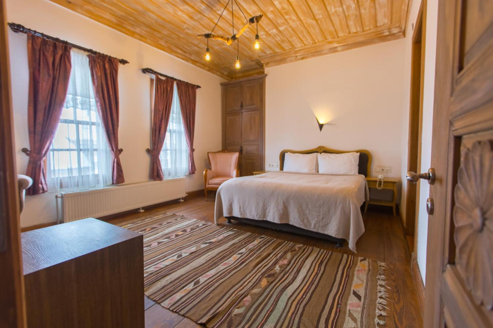 Isparta Historical Mansion Eskiciler Konagi - Cittaslow Egirdir Ngoại thất bức ảnh