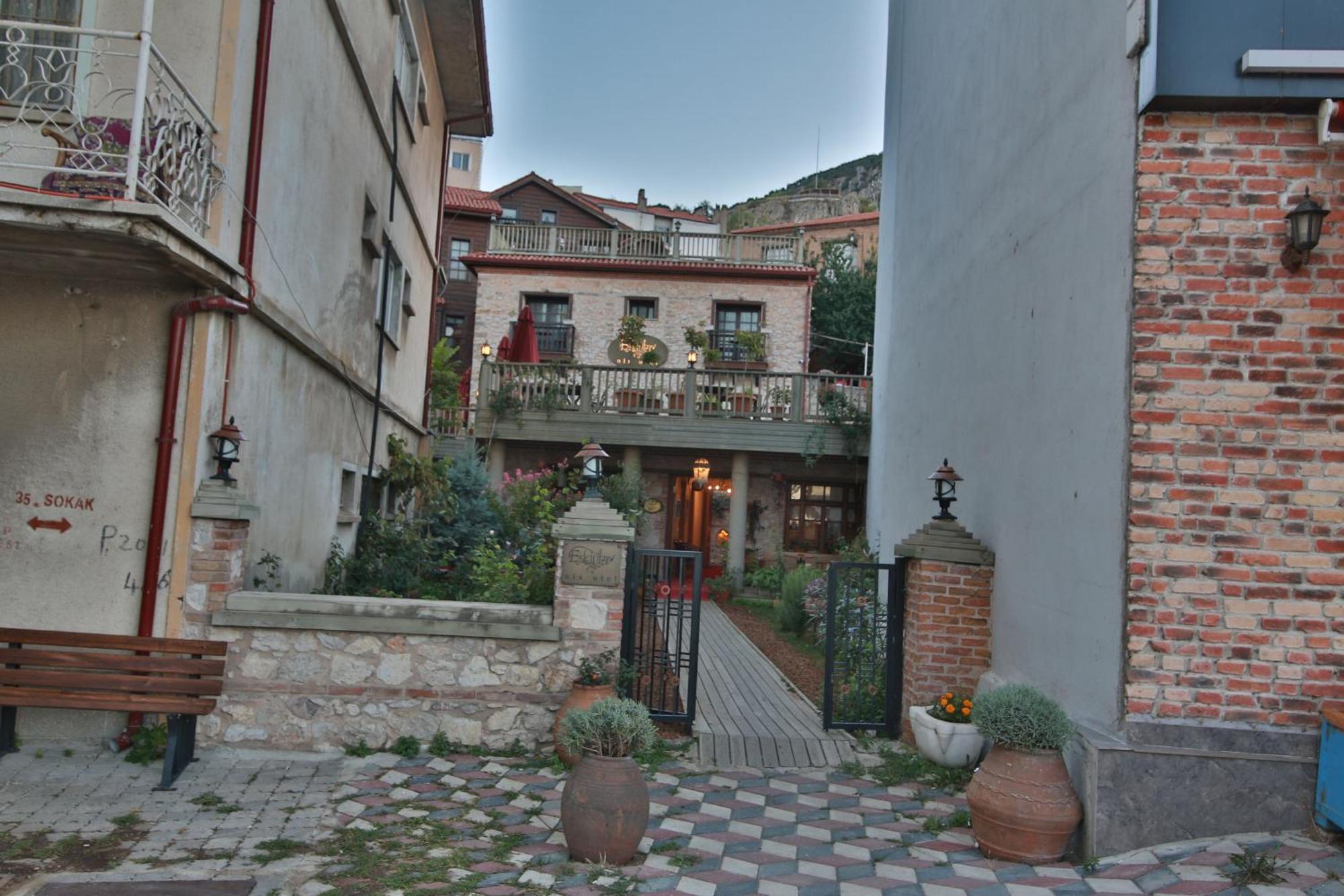 Isparta Historical Mansion Eskiciler Konagi - Cittaslow Egirdir Ngoại thất bức ảnh
